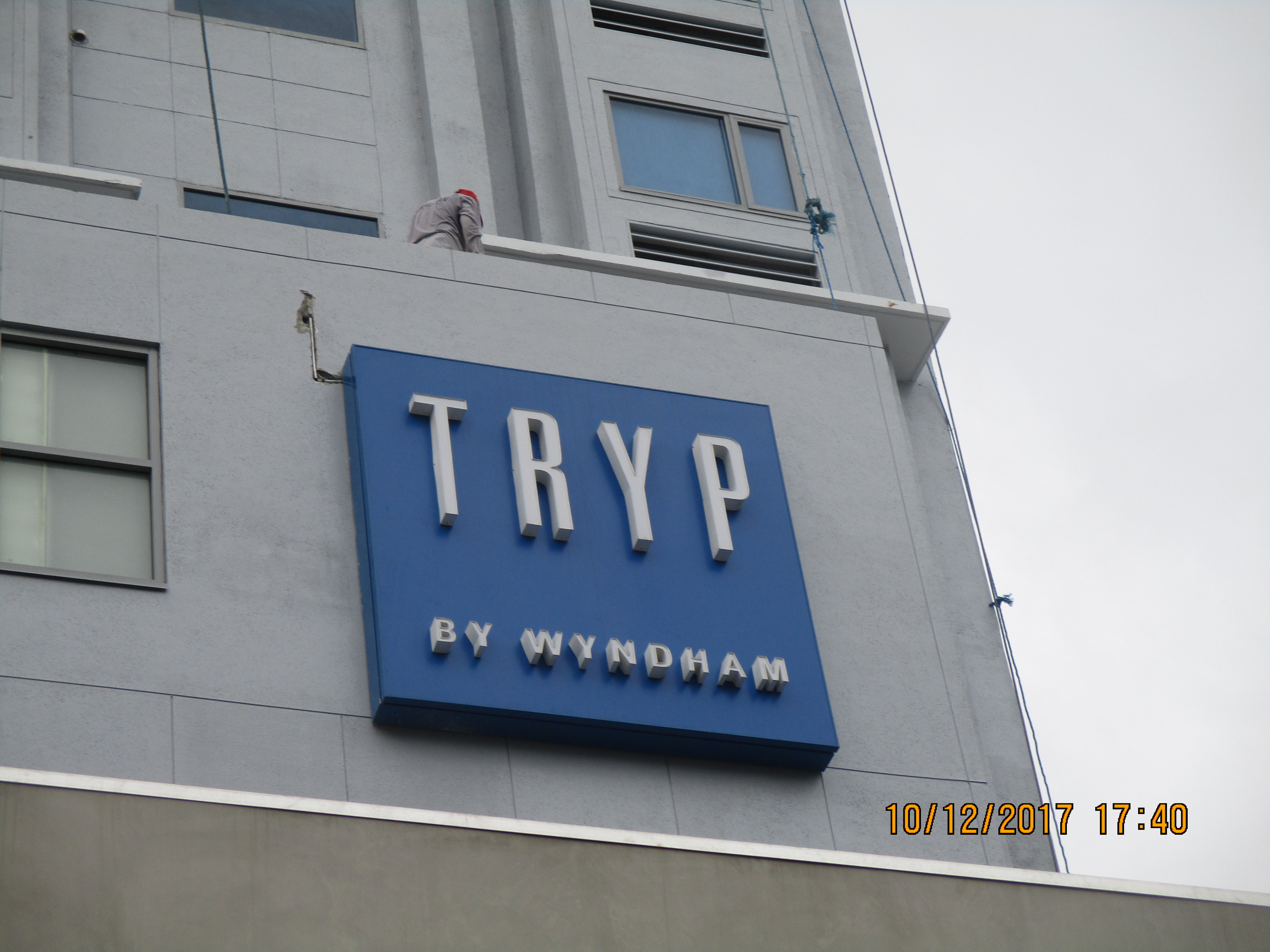 TRYP